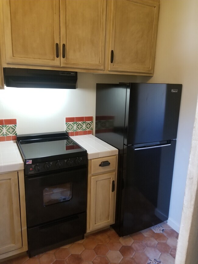Foto del edificio - 783 N Indian Canyon Dr