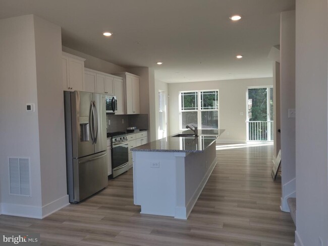 Building Photo - 2766 Bridgewater Dr