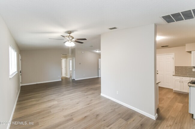 Building Photo - 7263 Eudine Dr N