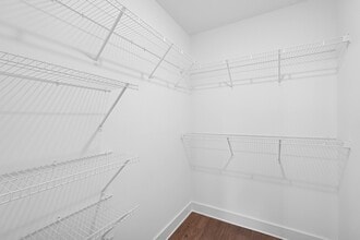 Building Photo - Forayna Davis Park