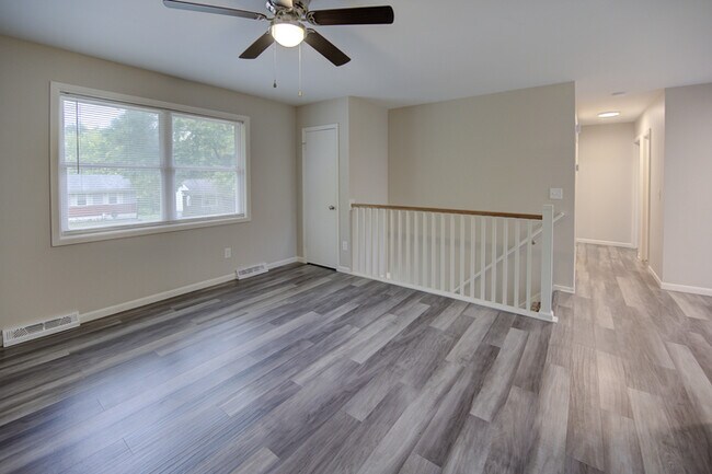 Building Photo - Single Family Home