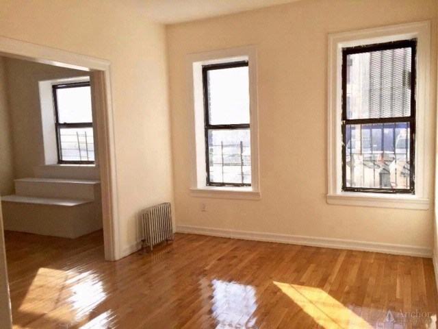 Foto principal - 666 Saint Nicholas Ave