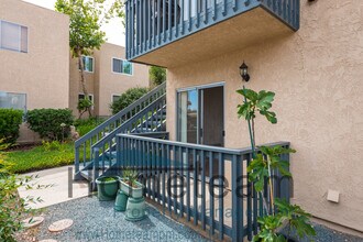 Building Photo - 8475 Avenida Angulia