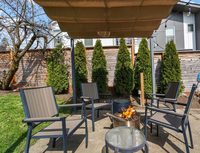 Foto del edificio - 1914 E Jefferson St