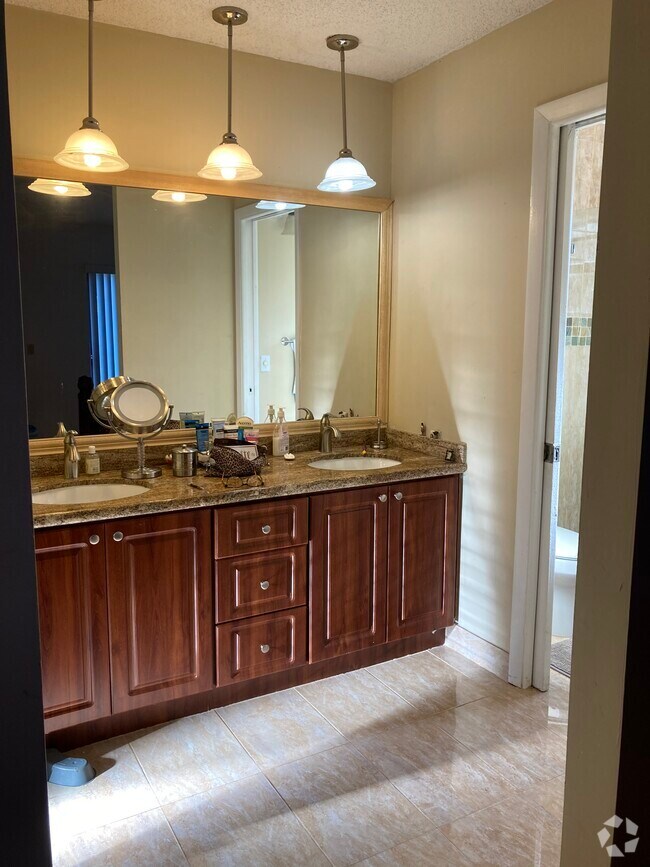 The Moors Apartments for Rent with Extra Storage Hialeah, FL 1