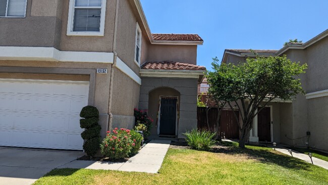 Building Photo - 13152 La Tierra Way
