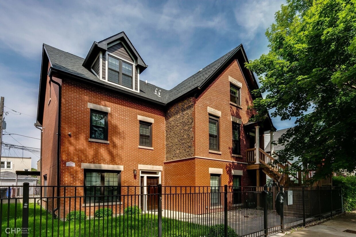 3110 N Lawndale Ave, Chicago, IL 60618 House Rental in Chicago, IL