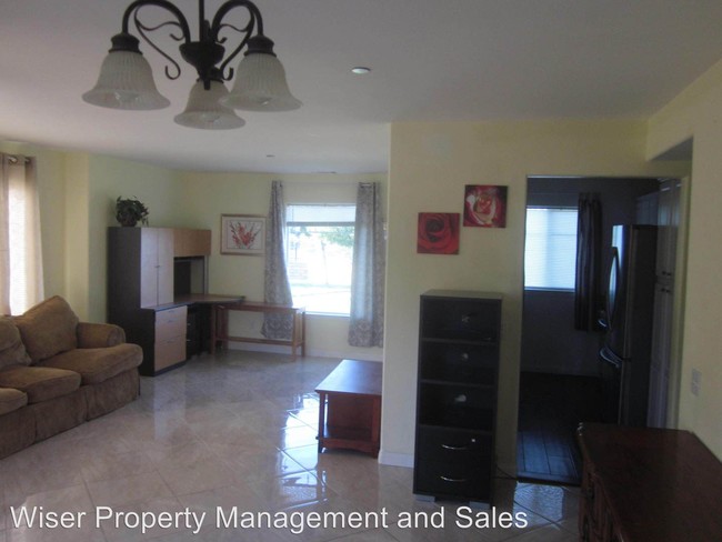Building Photo - 3843 Cassini Cir