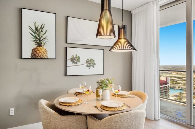 Foto del edificio - 4010 S Ocean Dr