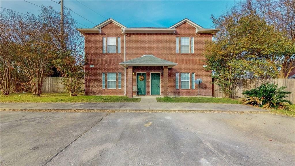 1502 Maglothin Ct, Bryan, TX 77802 Townhome Rentals in Bryan TX