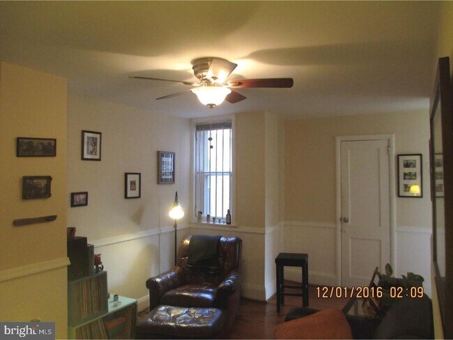 Building Photo - 757 Martin St