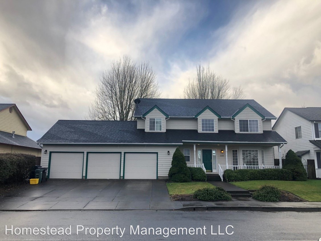 Foto principal - 5 br, 2.5 bath House - 1189 Mickey Ln E