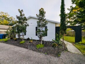 Building Photo - 3154 Pine Tree Ave