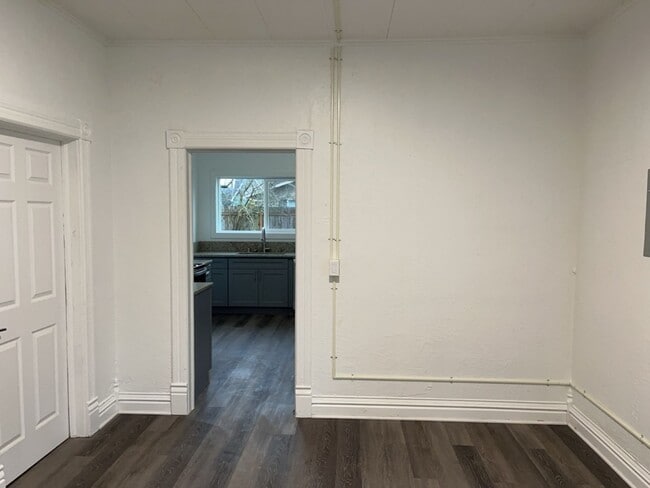 Building Photo - 3 Bedroom Home for Rent, New kitchen, windows, flooring, and lights!