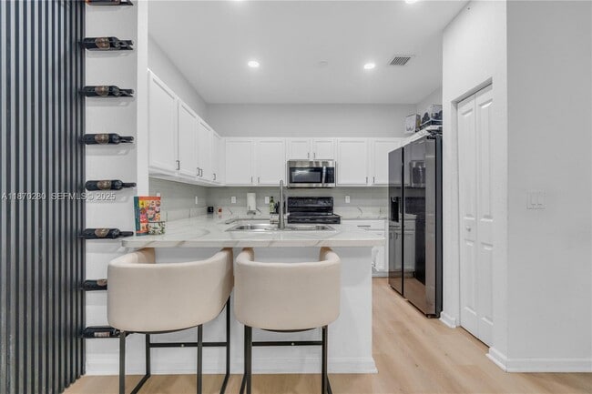 Building Photo - 3529 NW 29th Pl