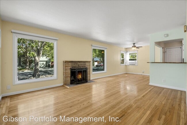 Building Photo - 3 br, 2 bath House - 802 James Ave.