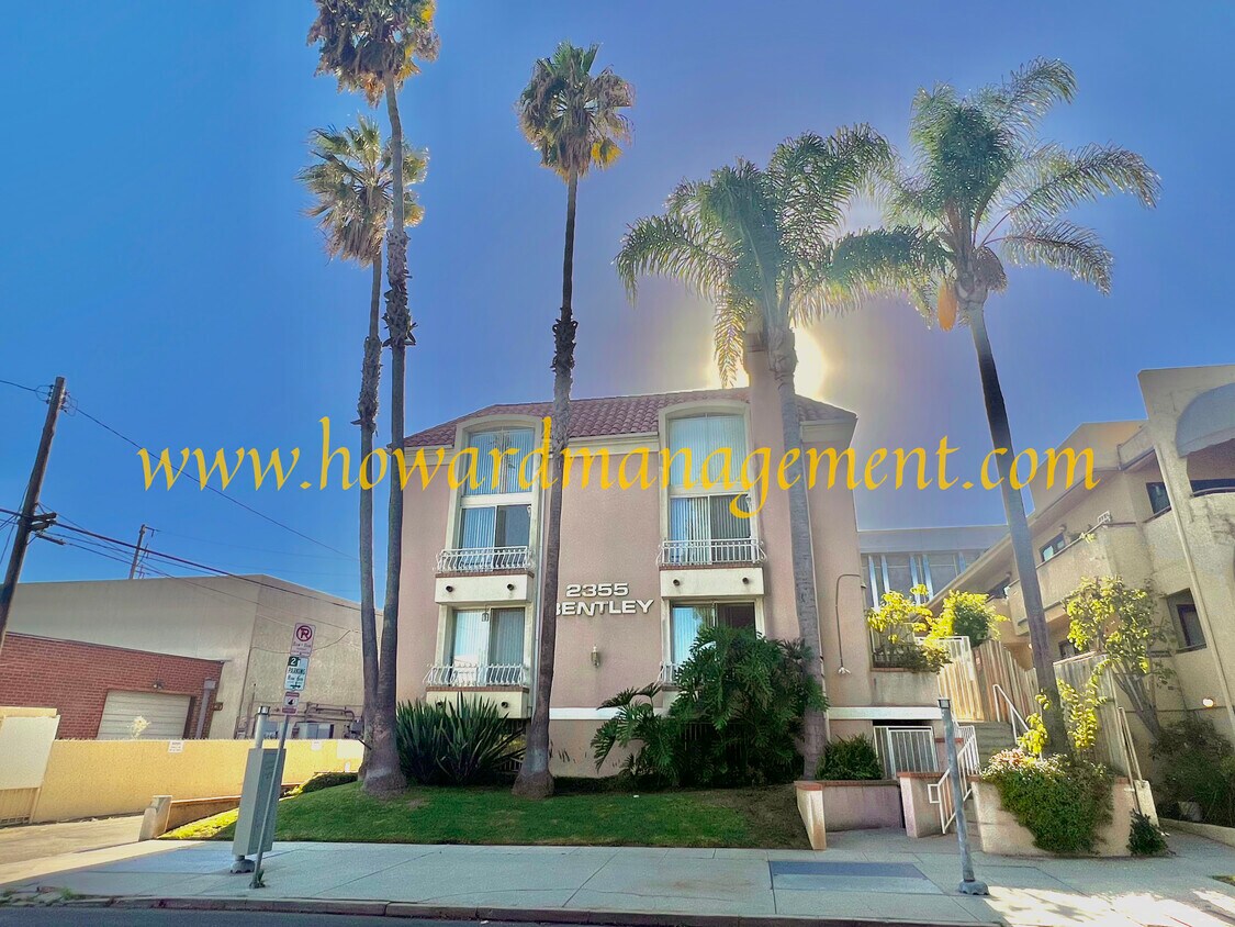 Foto principal - 2355 Bentley Ave