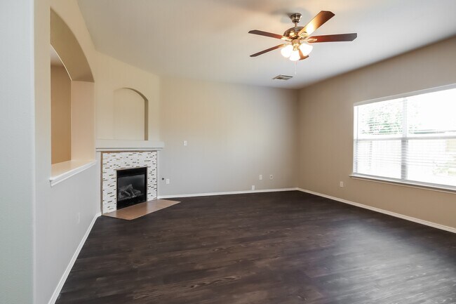 Foto del edificio - 8610 Sunny Gallop Dr