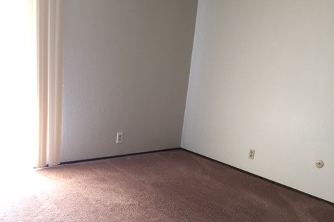 bedroom - 2180 Fremont St