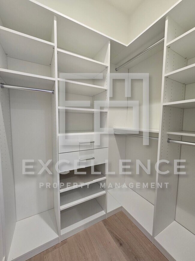 Foto del edificio - Brand New Build - 2/2 Cottage, Fenced Yard...