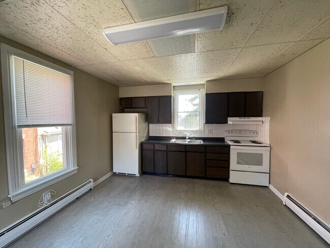 Building Photo - 509 York St