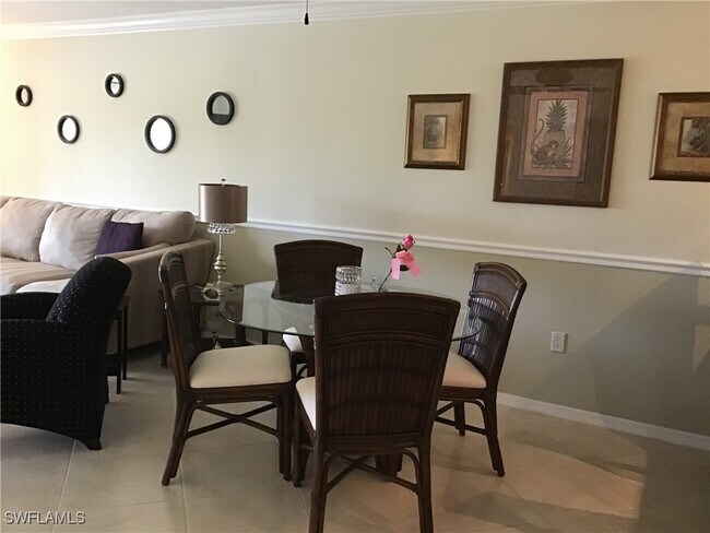 Foto del edificio - 440 Fox Haven Dr