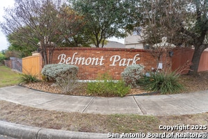 Foto del edificio - 2605 War Admiral