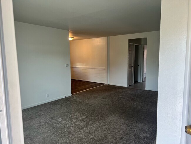 Building Photo - 2652 Ione Ave
