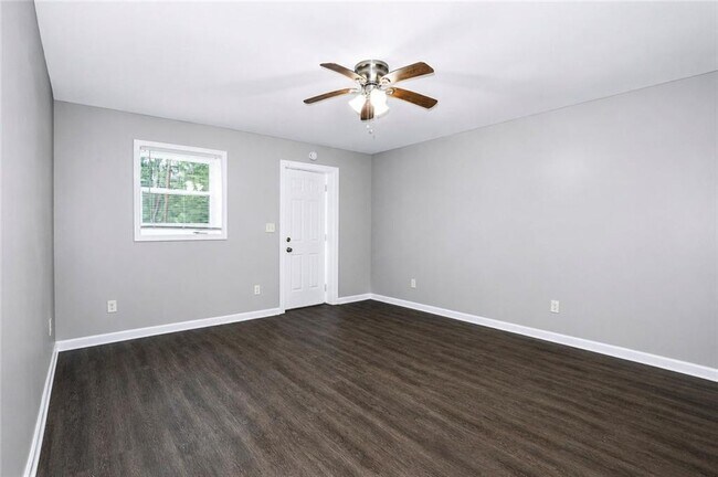Foto del edificio - 371 Lanier St NW