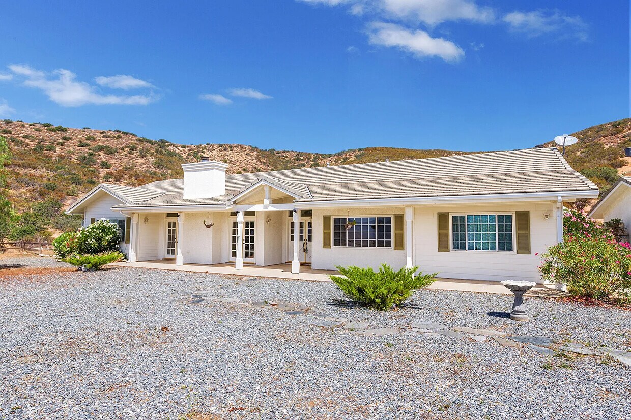 35553 Torna Way, Acton, CA 93510 House Rental in Acton, CA