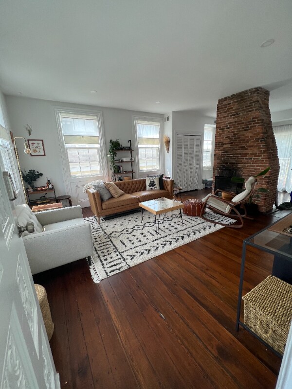 Primary Photo - 22 Halsey St