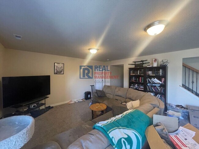 Foto del edificio - 10470 Mount Emerald Dr