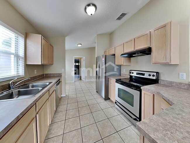 Building Photo - 2325 Ole Hickory Dr
