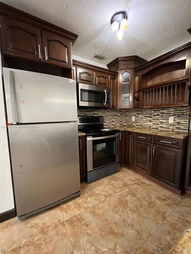 Building Photo - 828 NW 63rd St