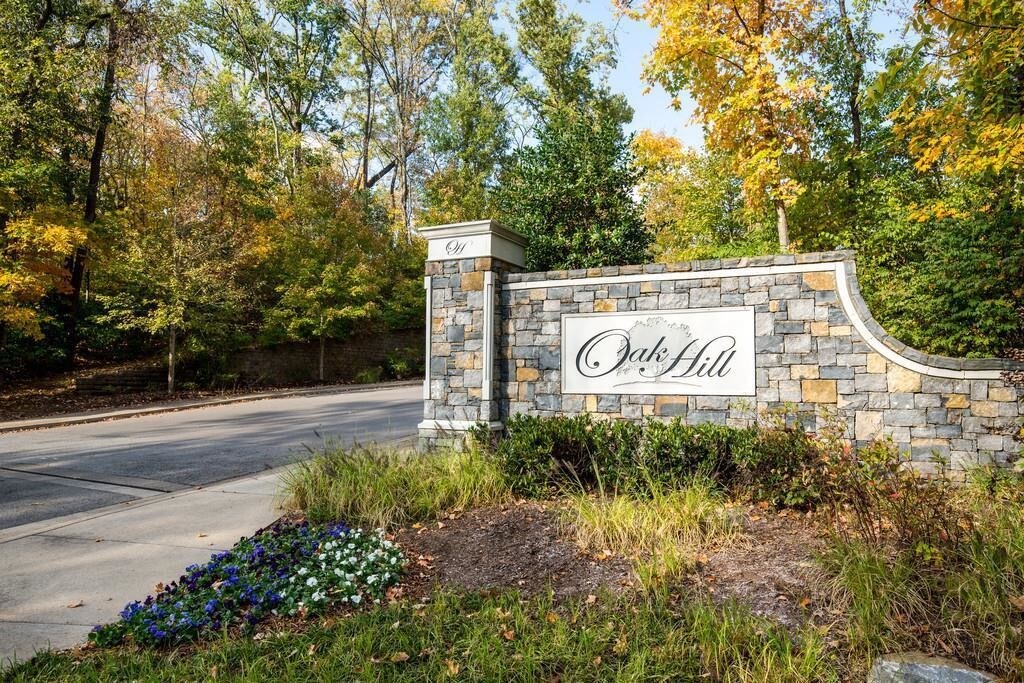 Foto principal - 1223 Bainbridge Dr