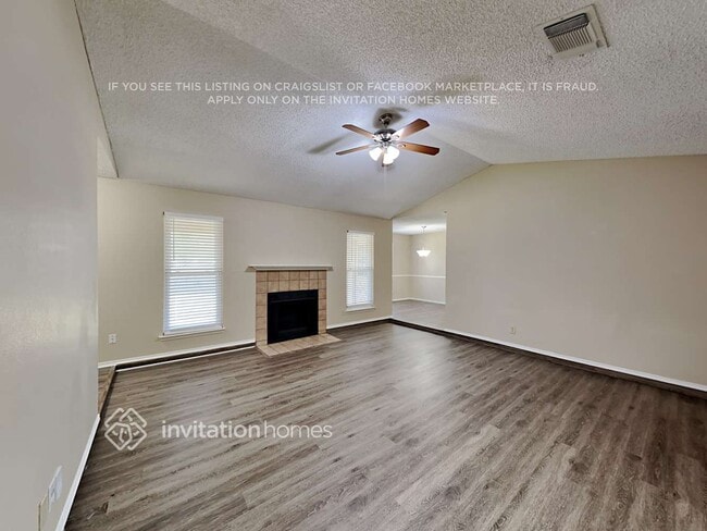 Building Photo - 305 Iberis Dr