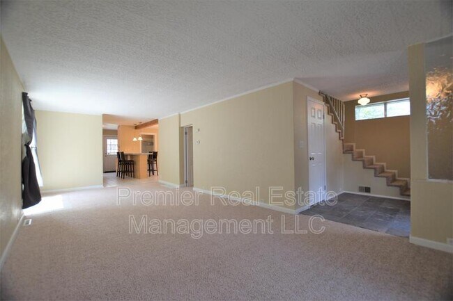 Foto del edificio - 2111 Lowell Blvd
