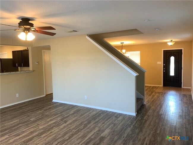Foto del edificio - 381 Copper Path Dr
