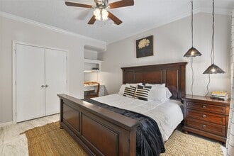 Building Photo - 416 Live Oak Ln