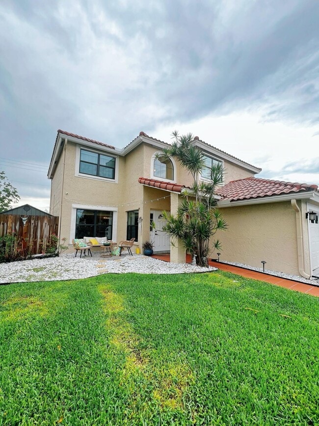 Building Photo - 9775 Arbor Meadow Dr