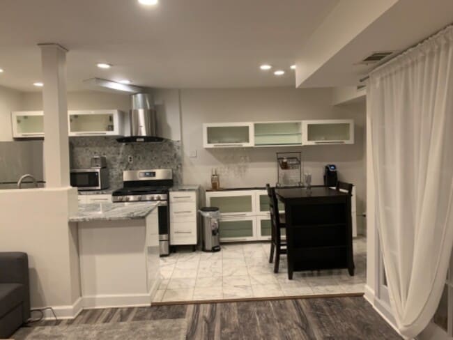 Building Photo - 7097 Spring Garden Dr