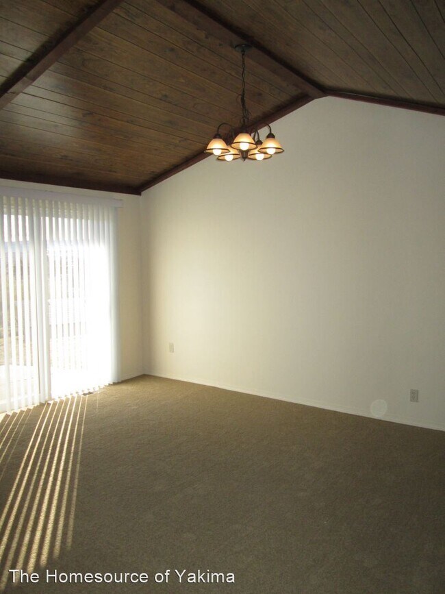 Building Photo - 3 br, 2 bath House - 211 N 81st Ave