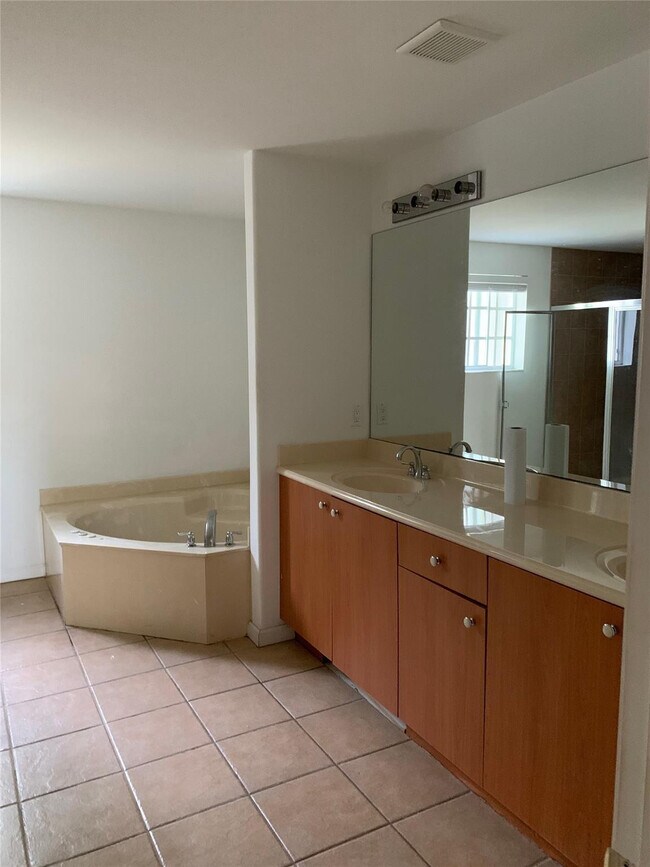 Foto del edificio - 1425 NW 36th Way