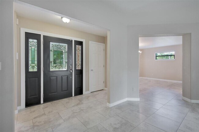 Foto del edificio - 710 W Rollingwood St