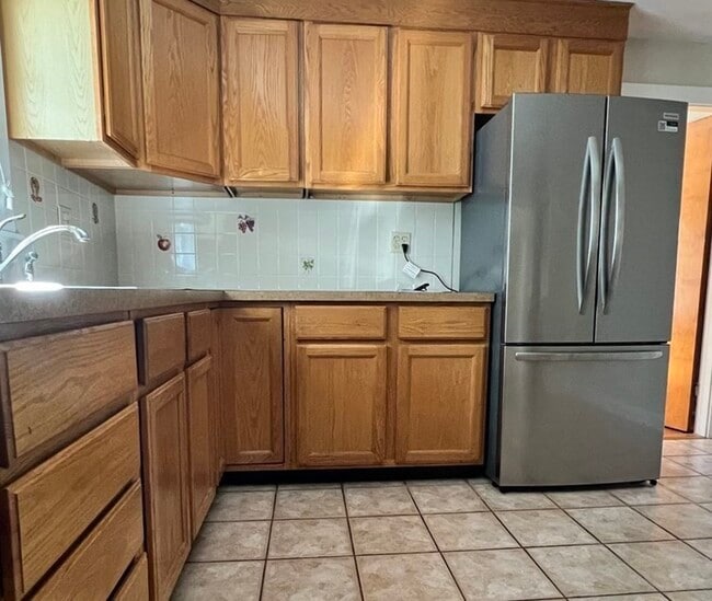 Building Photo - 4 Mangano Ct