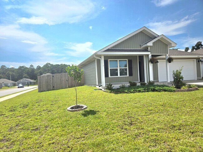Building Photo - 4375 White Cedar Ct