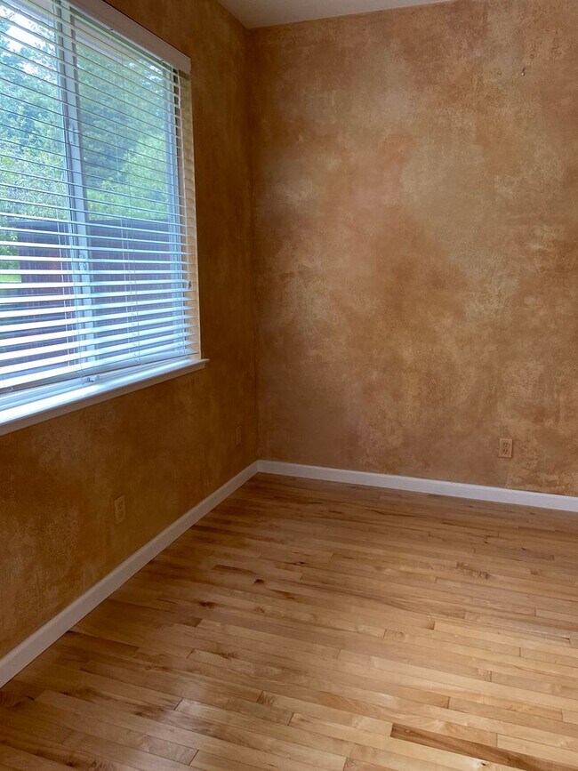 Building Photo - Beautiful Home in McNear Landing, 3 Bedroo...