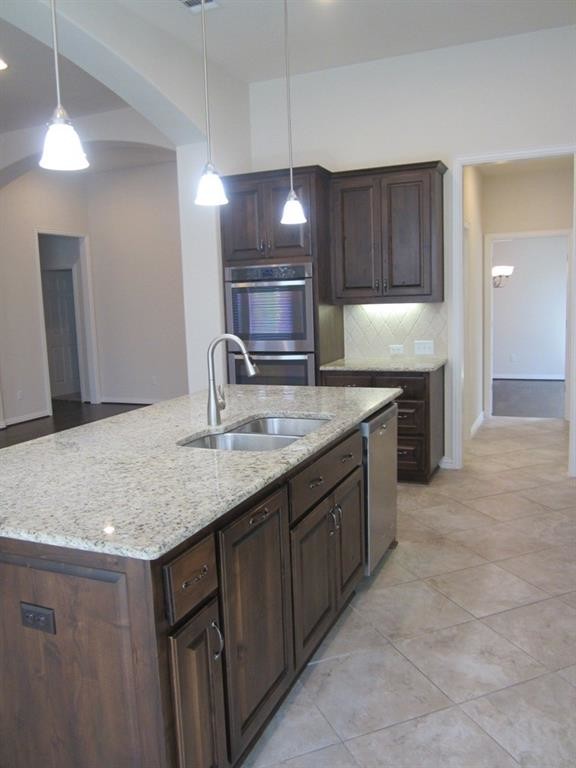 Building Photo - 13566 Mesa Verde Dr