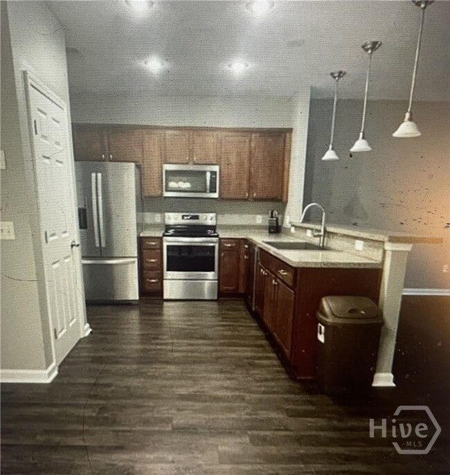 Building Photo - 510 Canyon Oak Loop