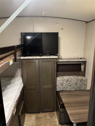 Building Photo - 1580 NE 13th St